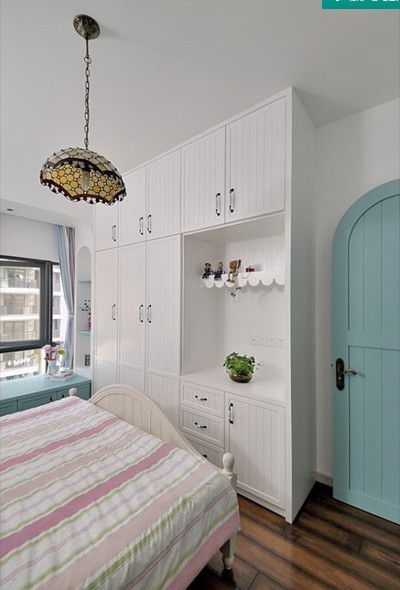 餐廳卡座設(shè)計潔凈清新地中海風(fēng)格裝修